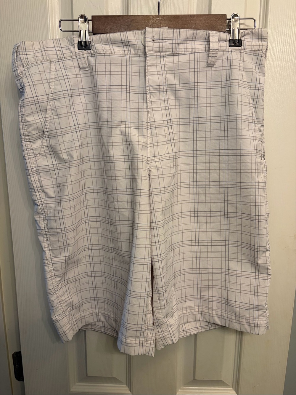 Men's Under Armour White Plaid Golf Shorts